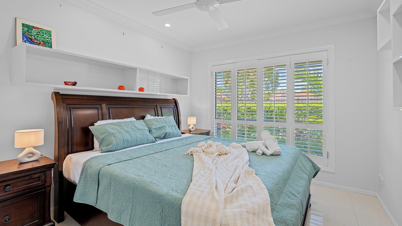 Photo of Bedroom in Burleigh Waters