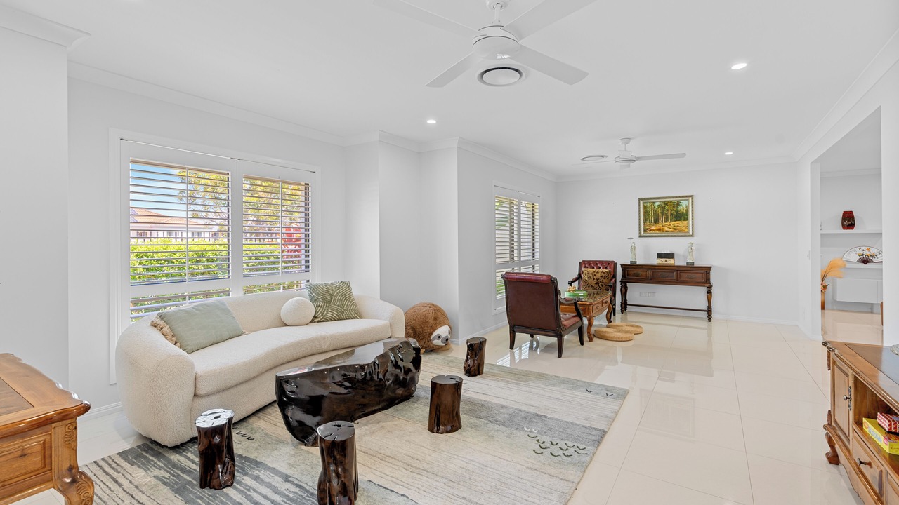Photo of Livingroom in Burleigh Waters