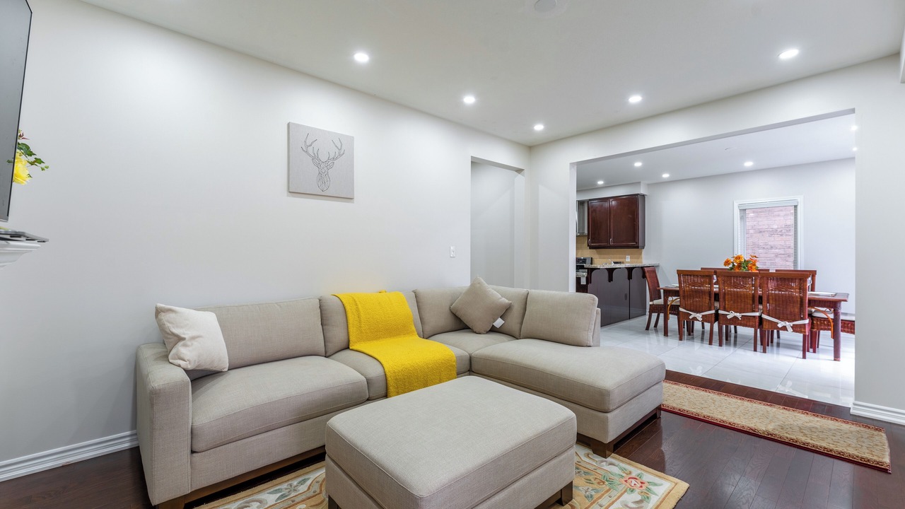 Photo of Livingroom in Mount Pleasant