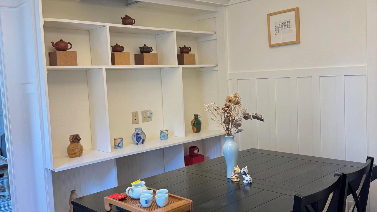 Photo of Livingroom in Eastside