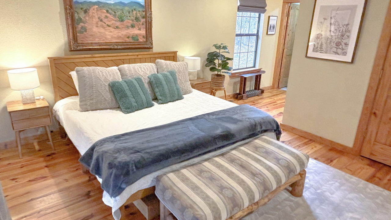 Photo of Bedroom in Mountainburg