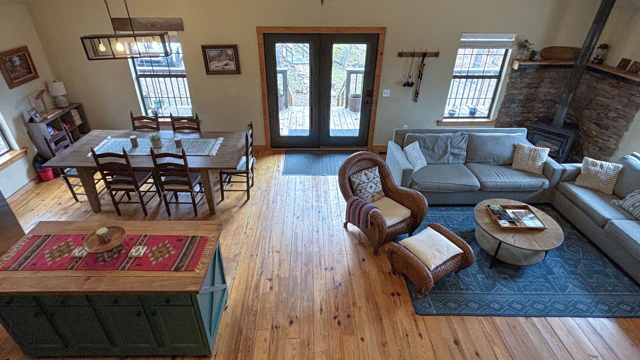 Photo of Livingroom in Mountainburg