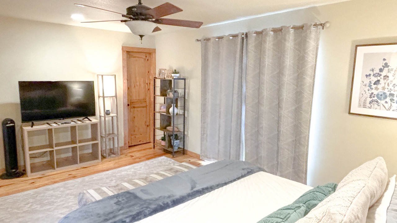 Photo of Bedroom in Mountainburg