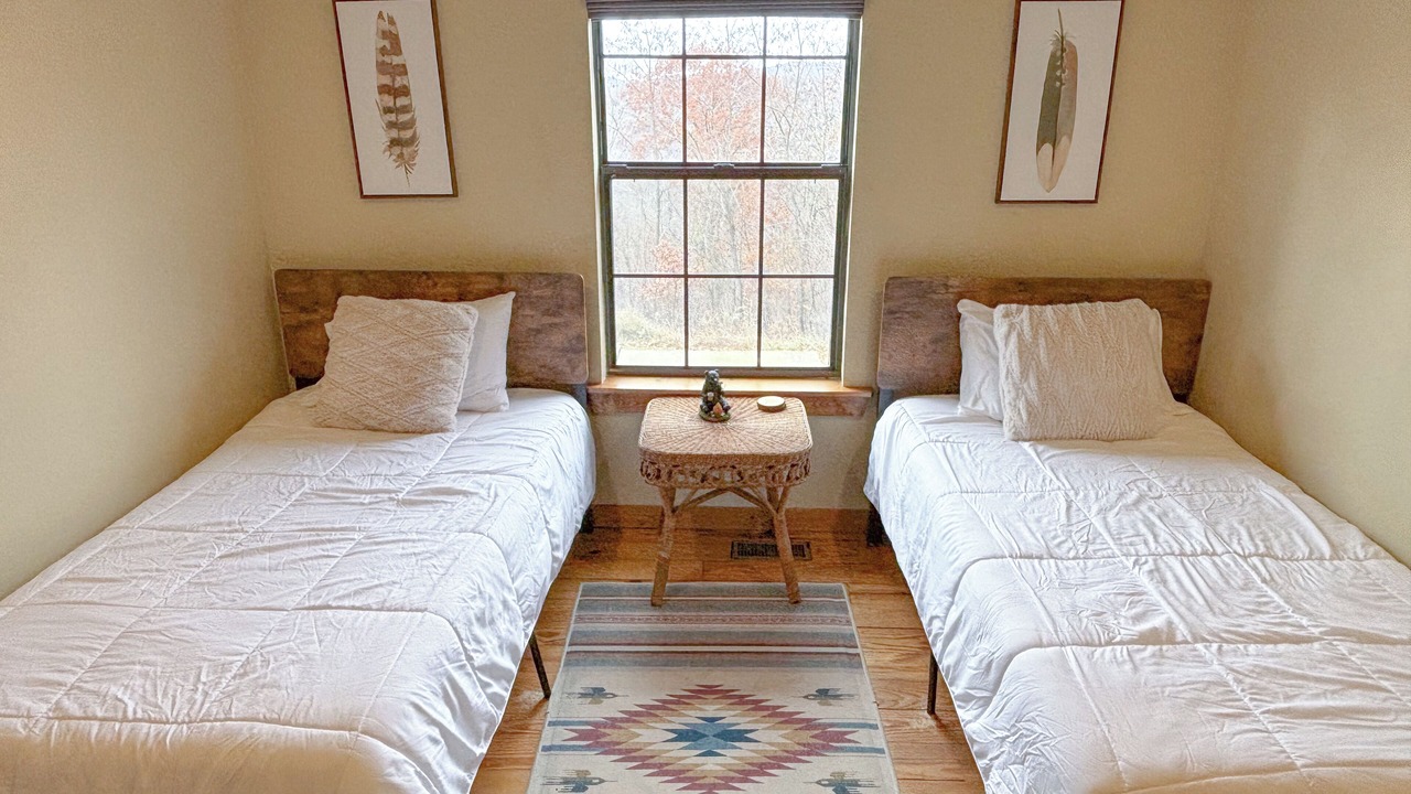 Photo of Bedroom in Mountainburg
