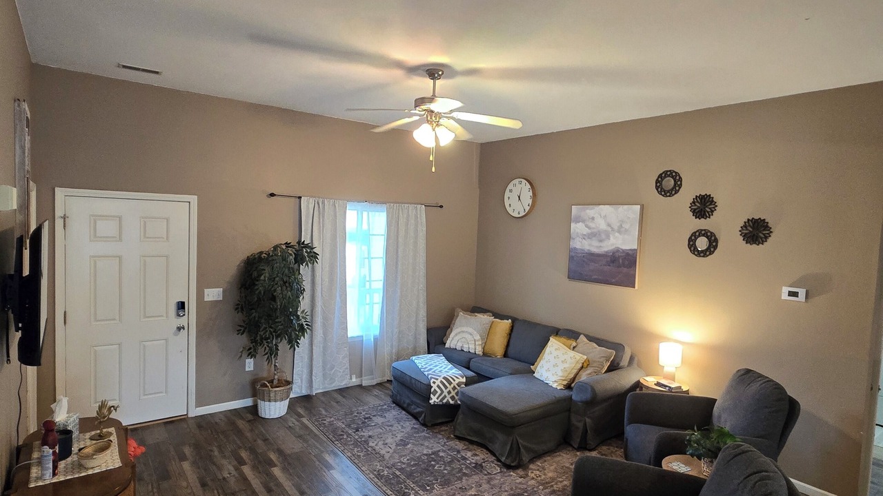 Photo of Livingroom in St. Robert