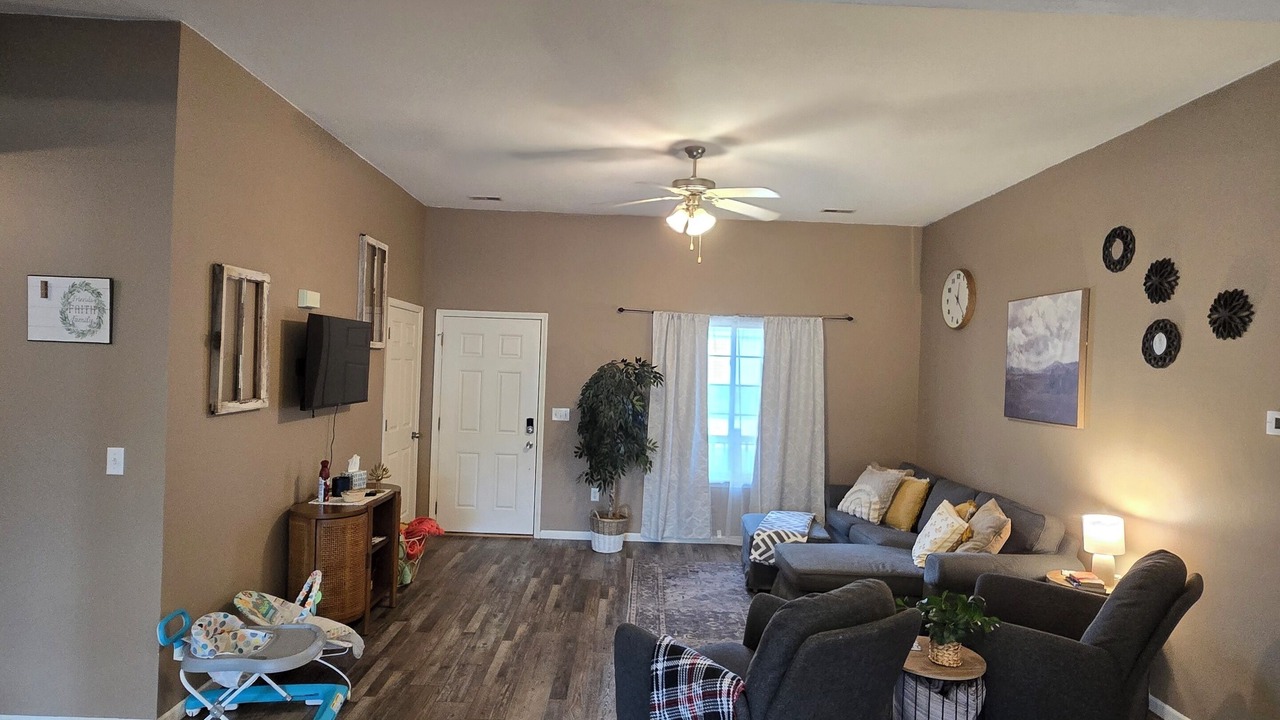 Photo of Livingroom in St. Robert