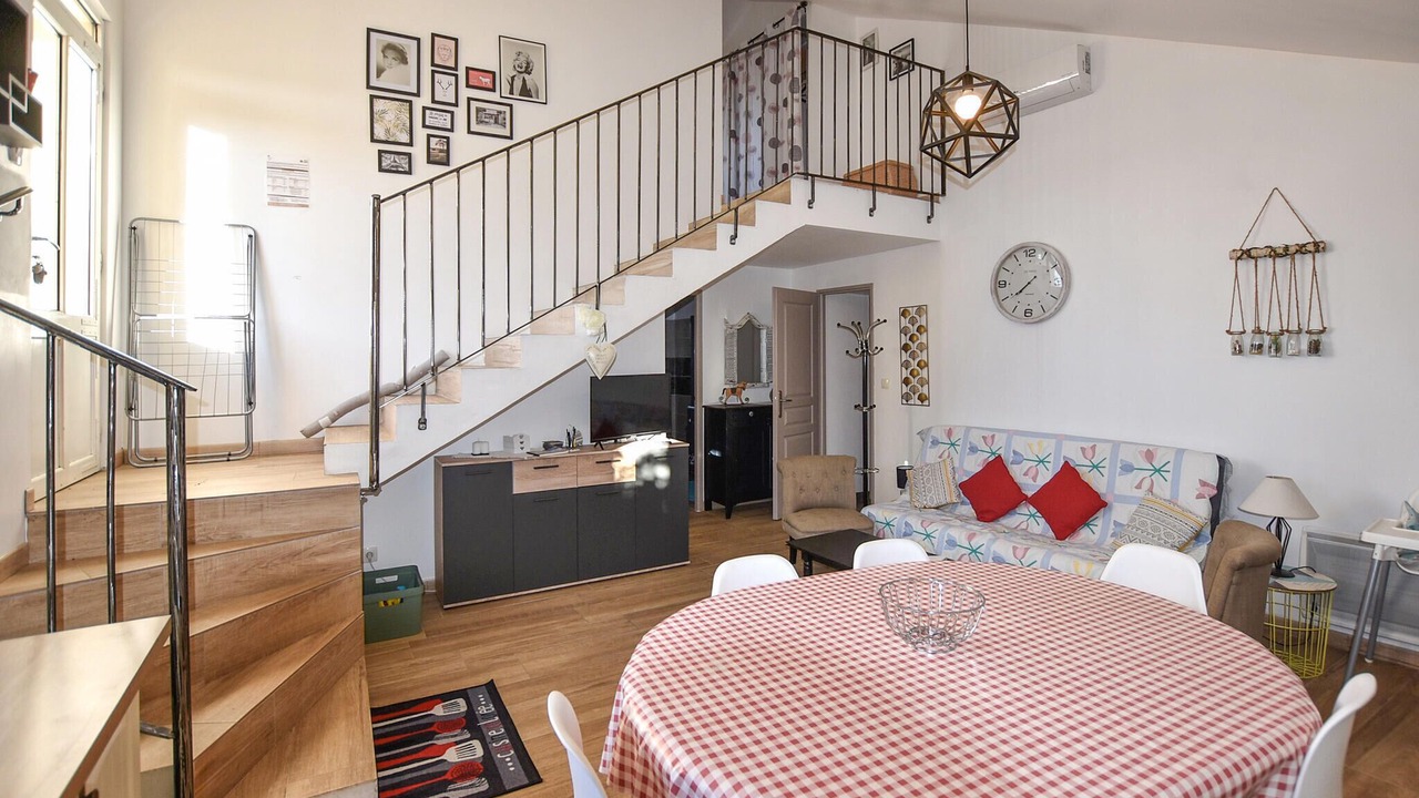 Photo of Bedroom in Piolenc