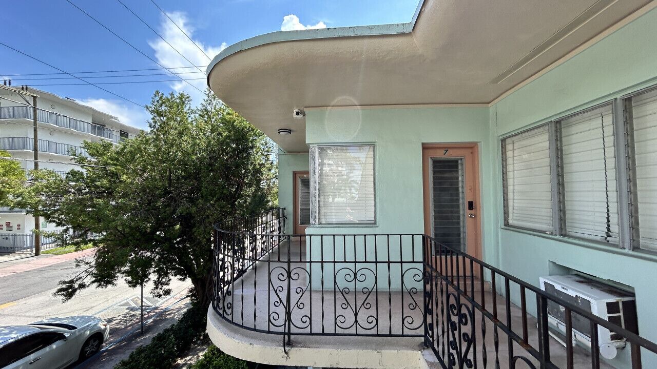 Photo of Outdoor in West Avenue
