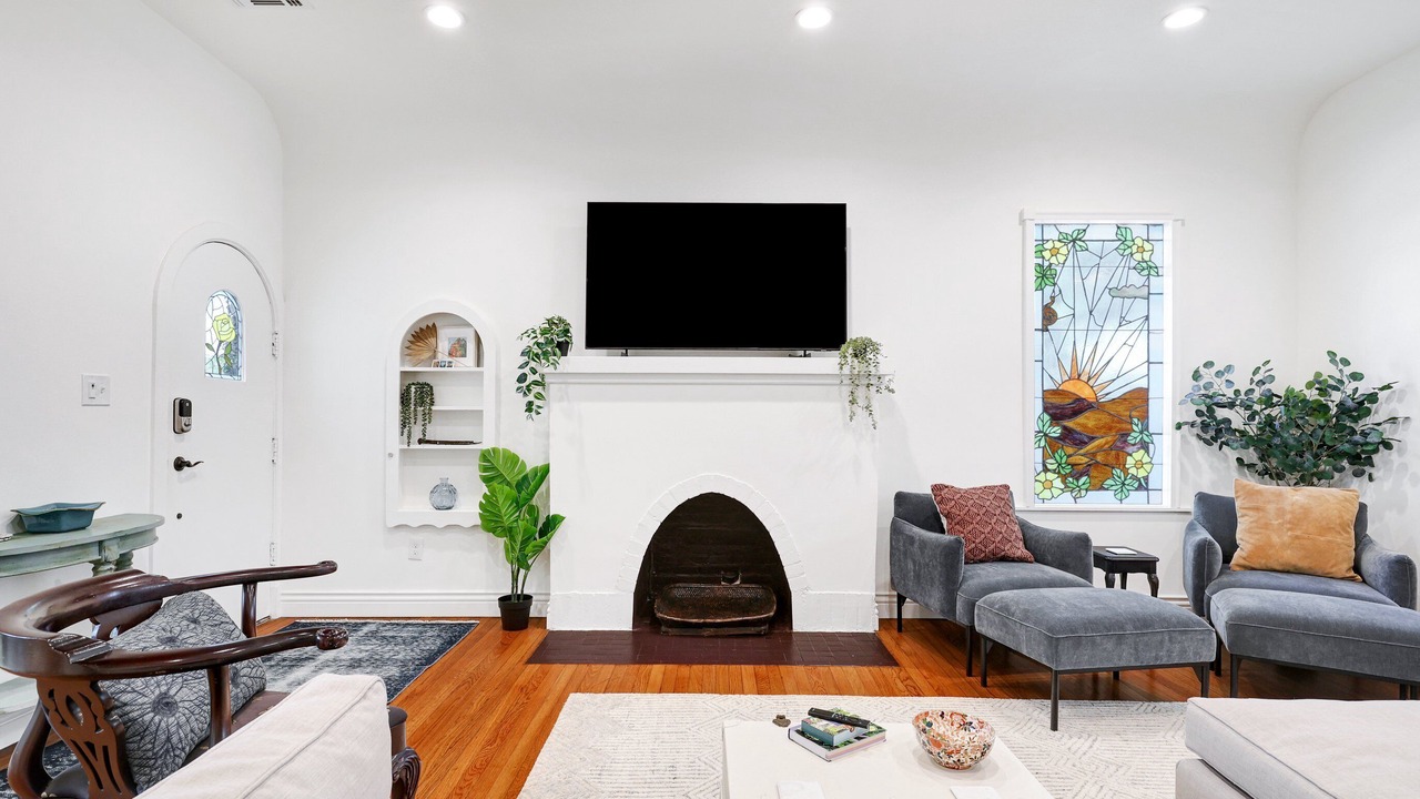 Photo of Livingroom in Castle Hills