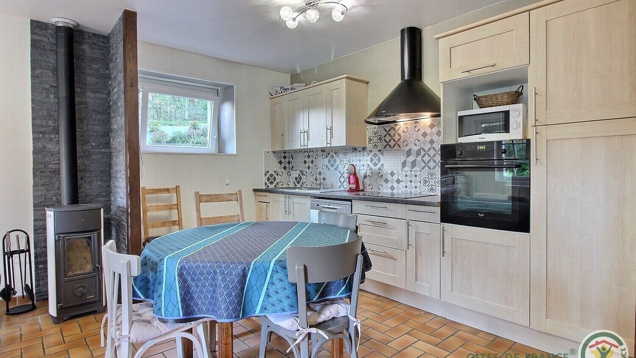 Photo of Kitchen in Henanbihen