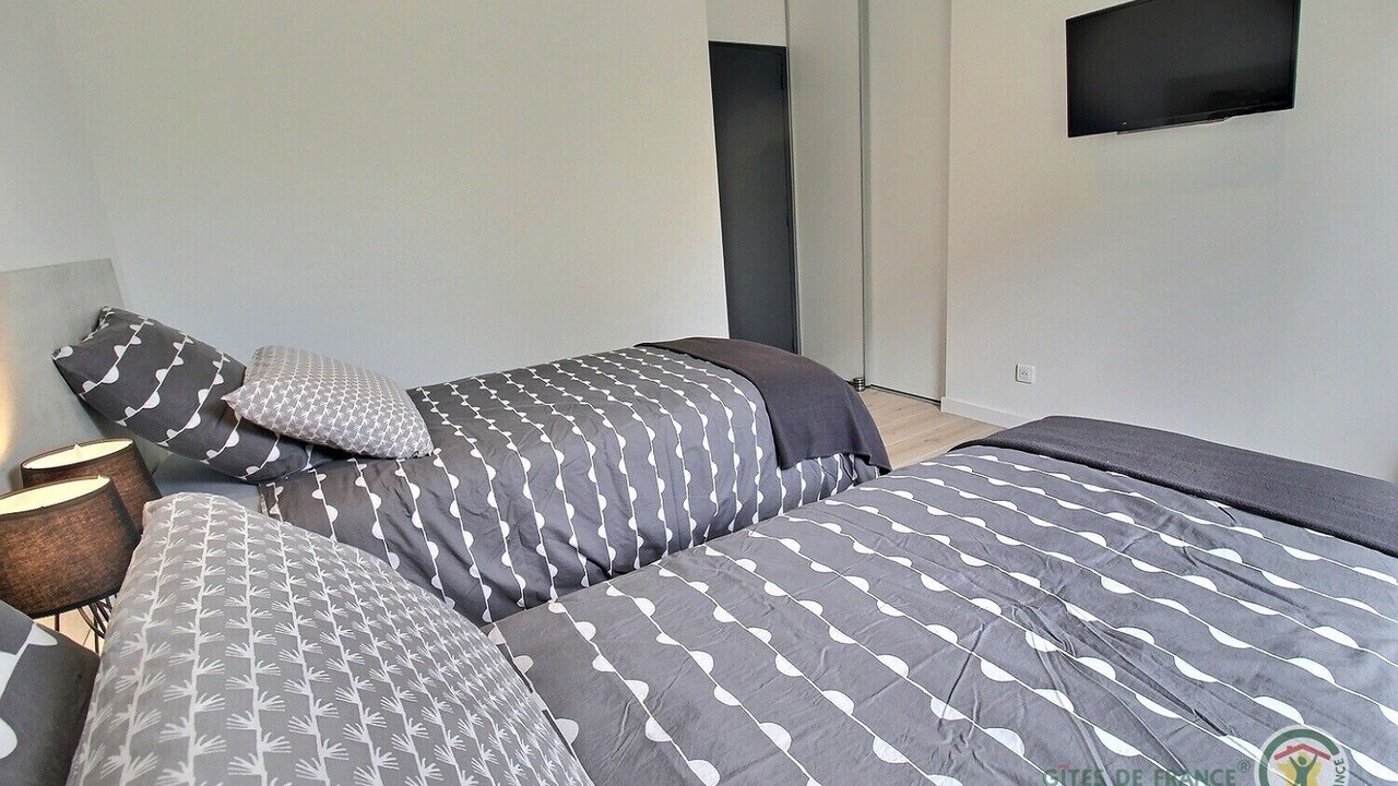 Photo of Bedroom in Plougrescant