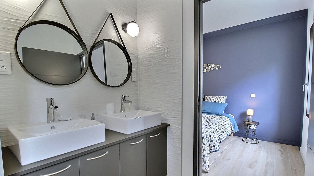 Photo of Bedroom in Plougrescant