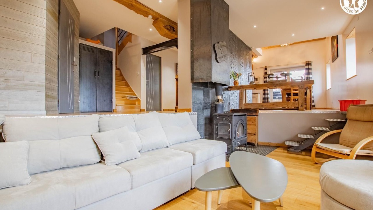 Photo of Livingroom in Matour