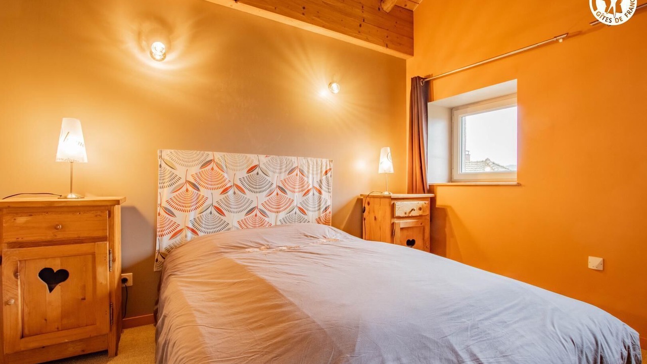 Photo of Bedroom in Matour
