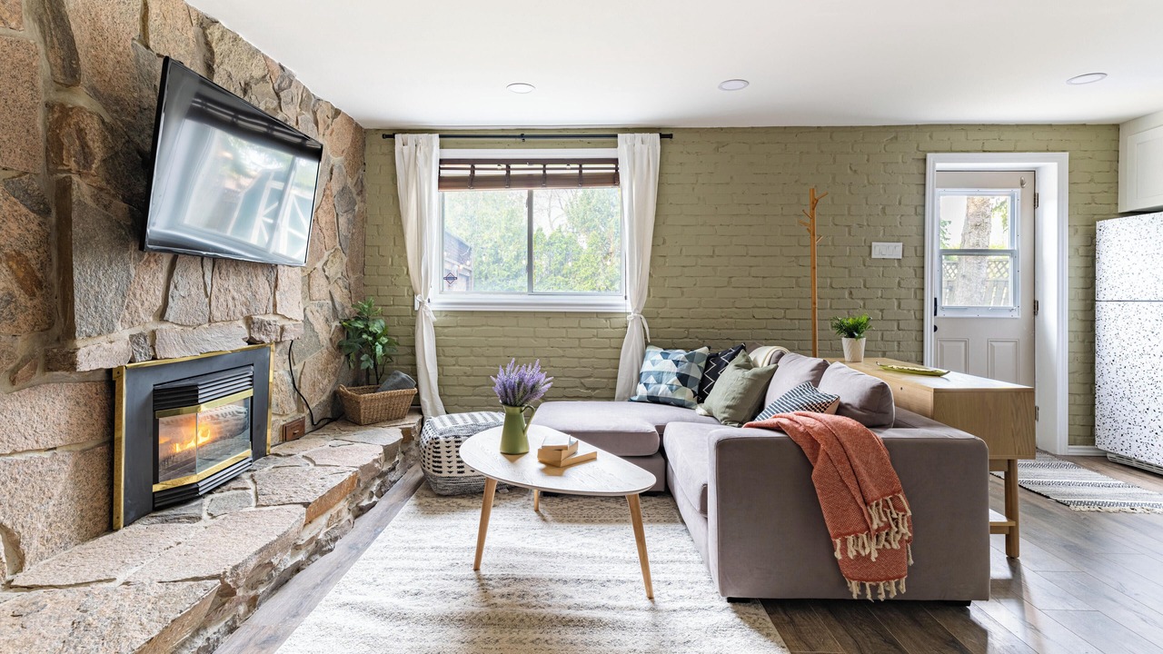 Photo of Livingroom in Hamilton