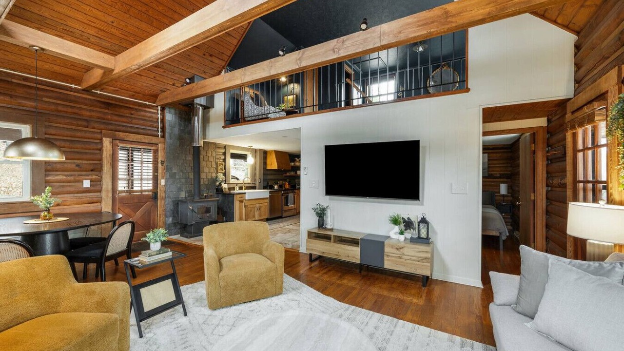 Photo of Livingroom in Lynchburg