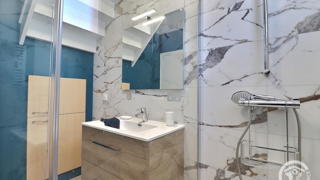 Photo of Bathroom in Ecartelee-Bonabry-Orieres-Paron