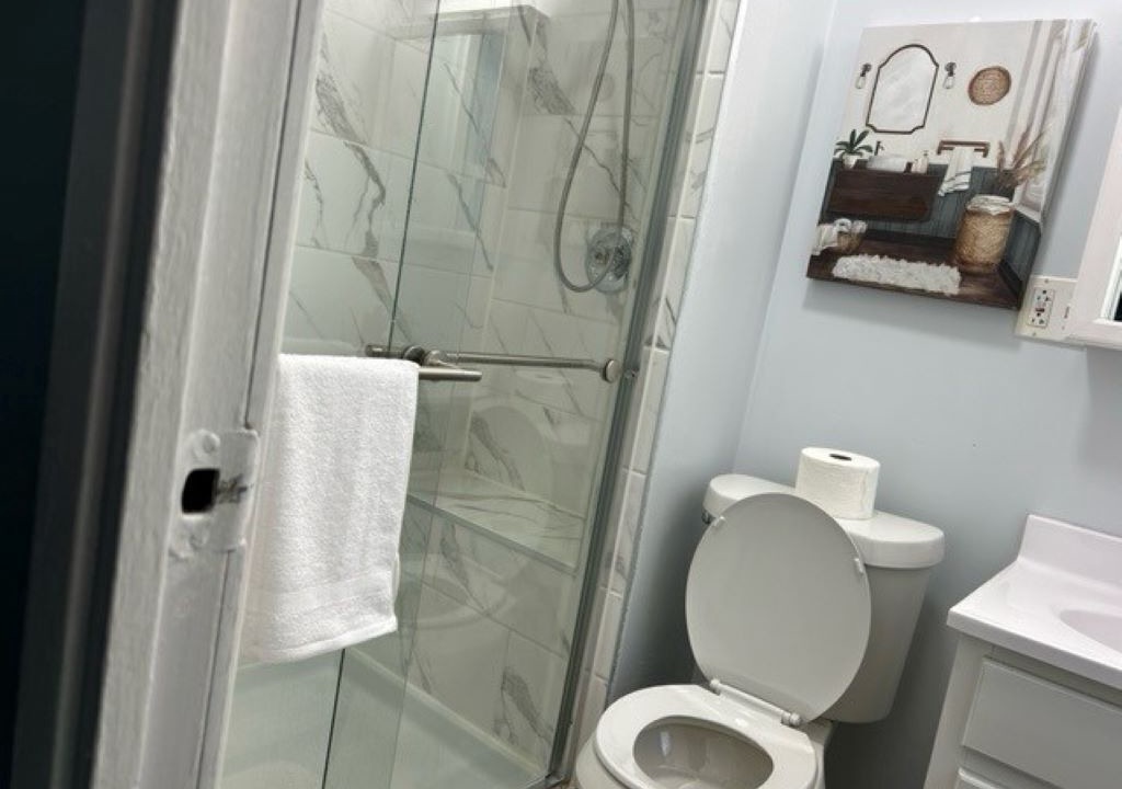 Photo of Bathroom in Logansport