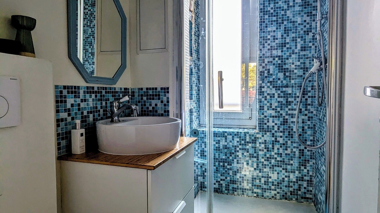 Photo of Bathroom in Saint-Fargeau