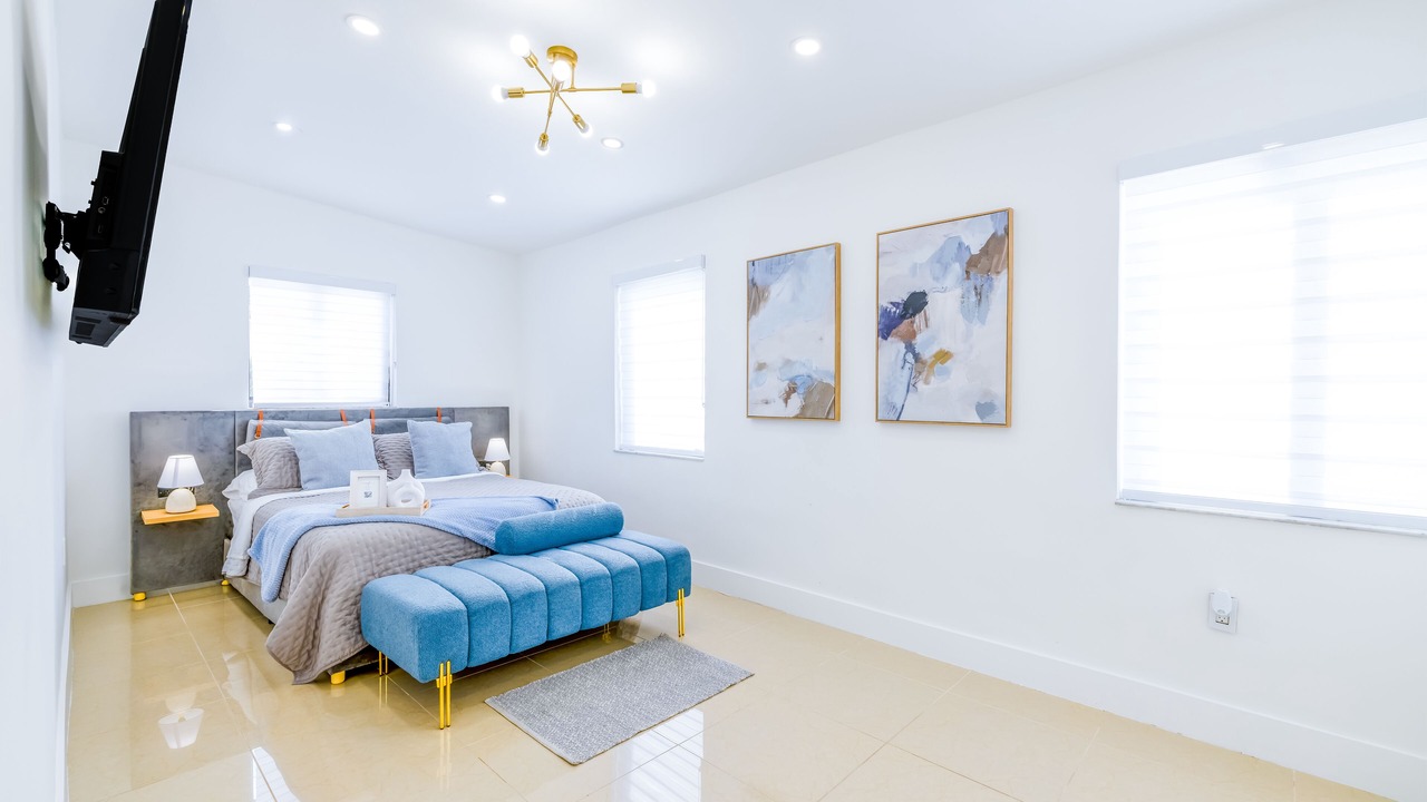 Photo of Bedroom in Olympia Heights