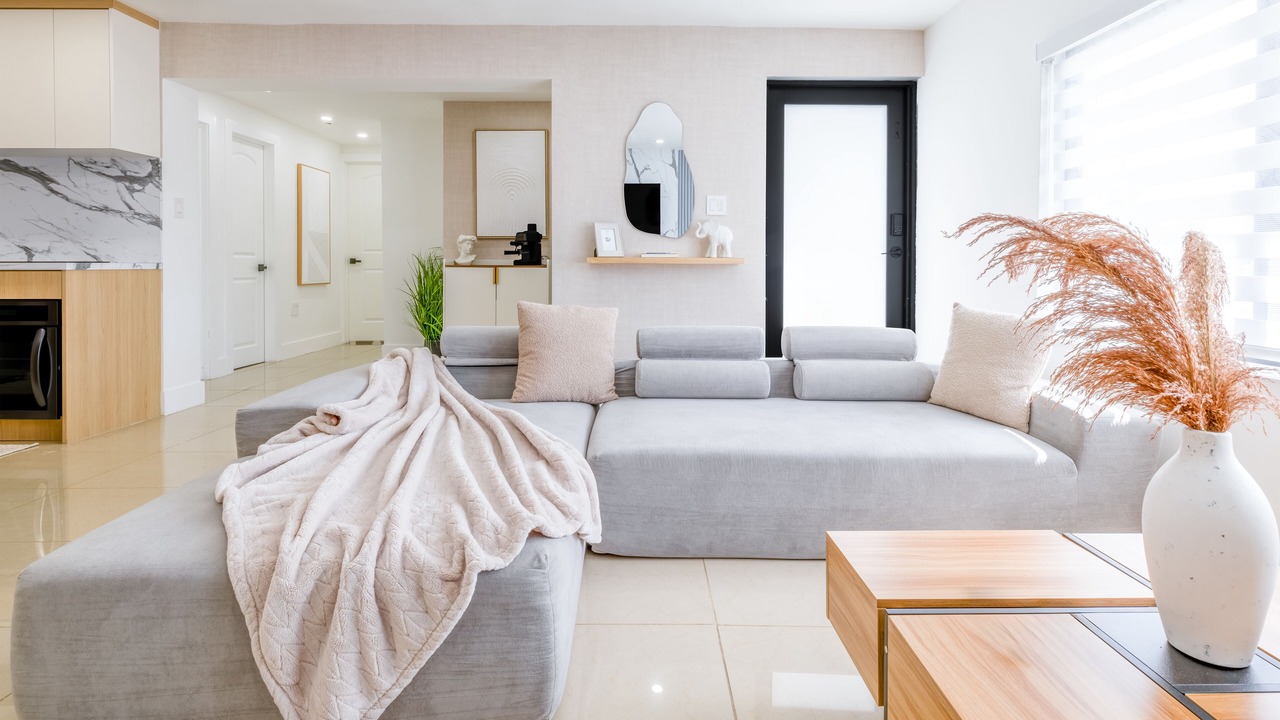Photo of Livingroom in Olympia Heights