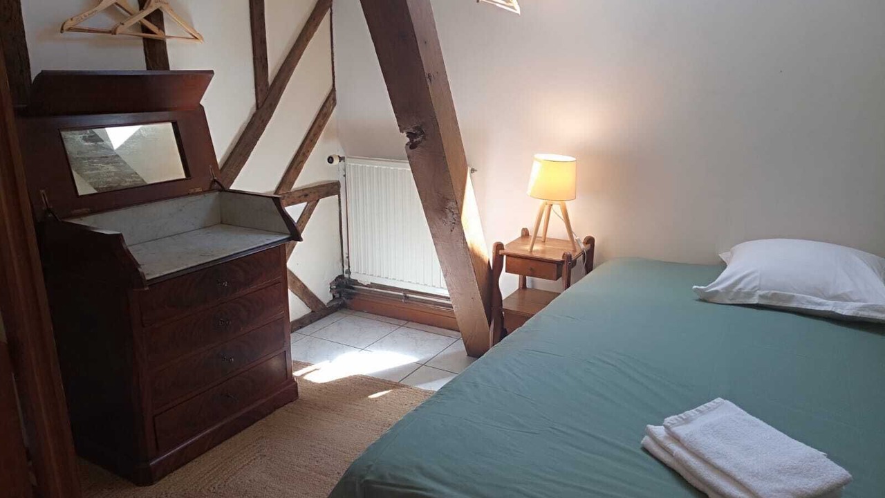 Photo of Bedroom in Moulins-le-Carbonnel