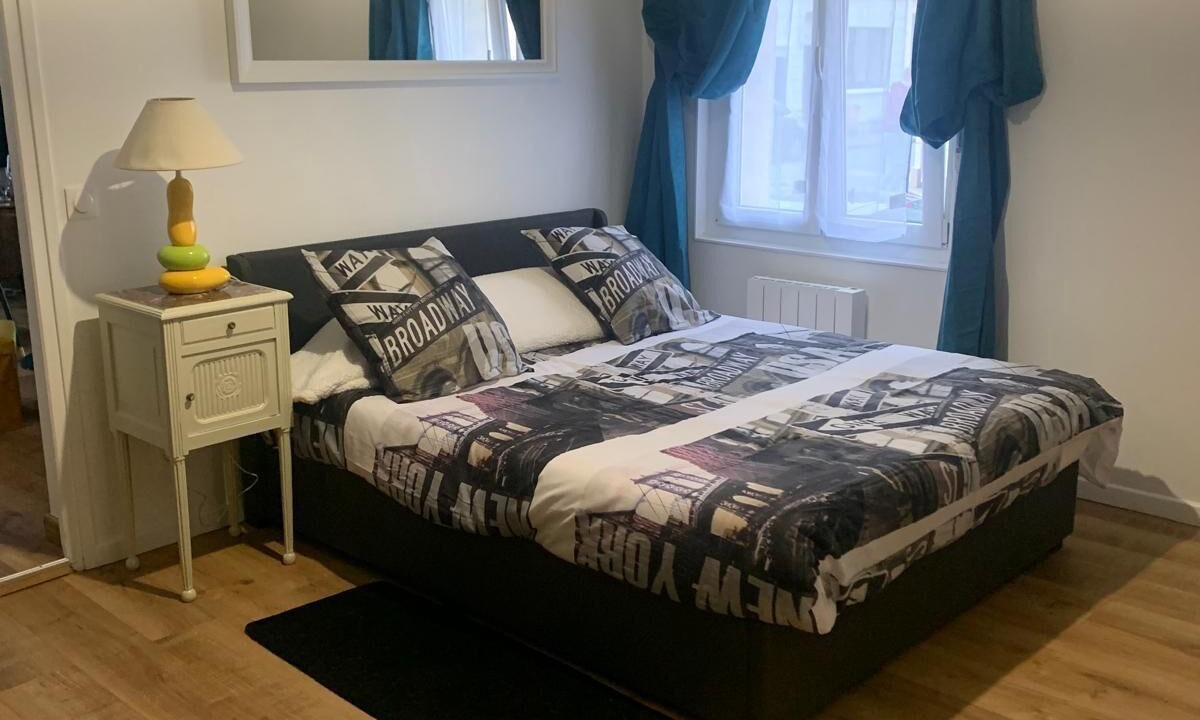 Photo of Bedroom in Calais