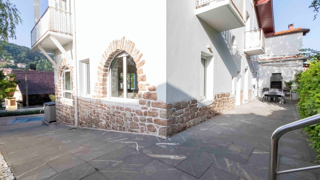 Photo of Patio Balcony in Egia