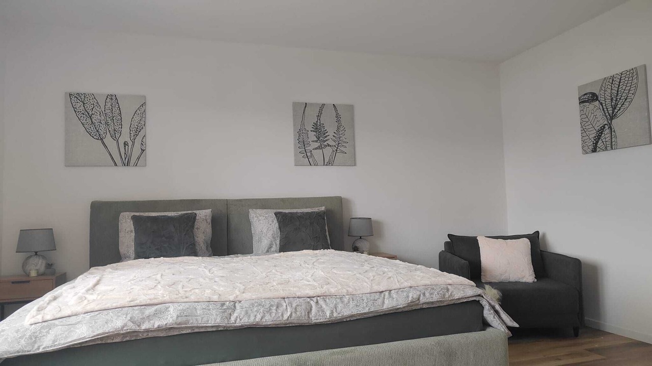 Photo of Bedroom in Hilterfingen