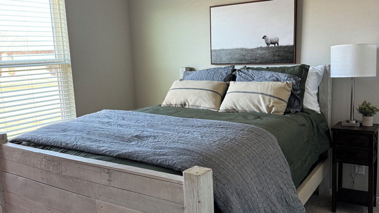Photo of Bedroom in Broken Arrow