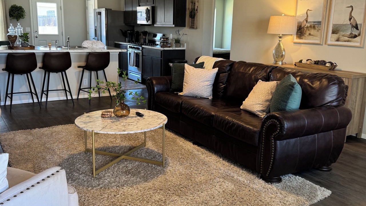 Photo of Livingroom in Broken Arrow