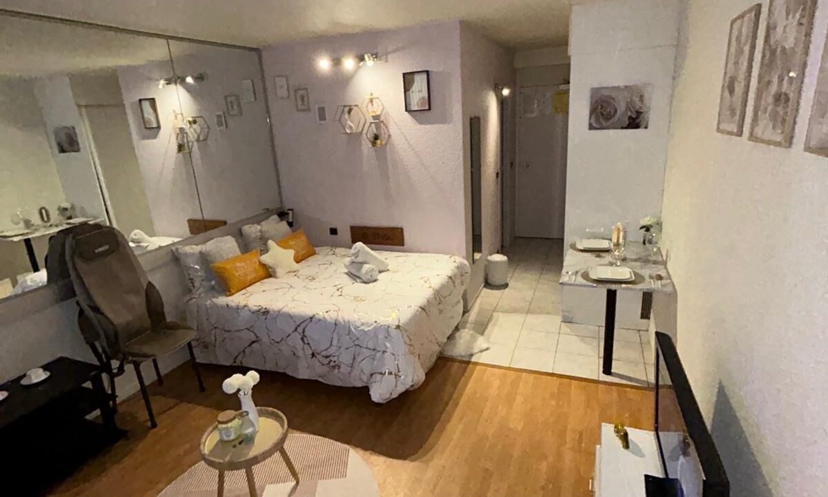 Photo of Bedroom in Carquefou