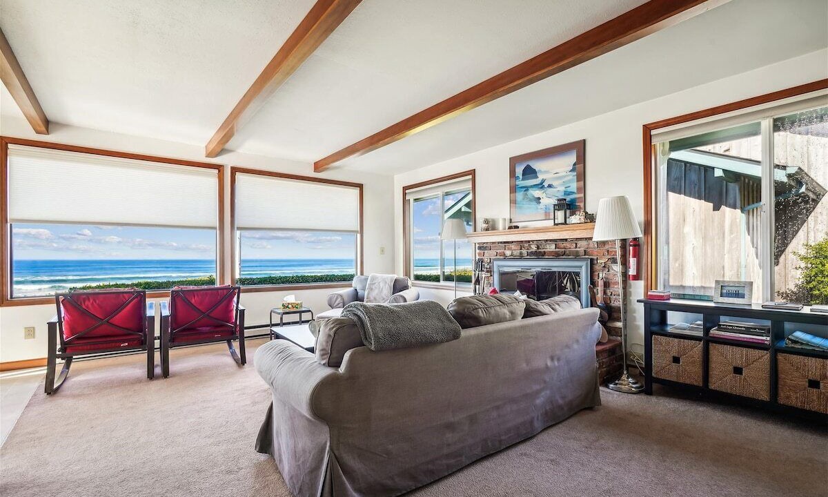 Photo of Bedroom in Arch Cape