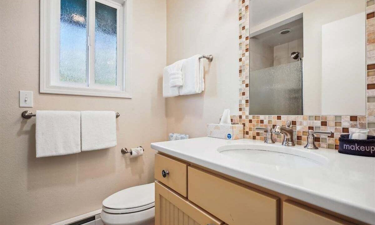 Photo of Bathroom in Arch Cape