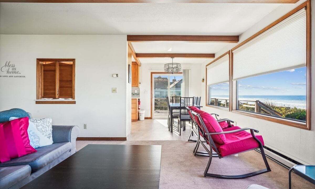 Photo of Bedroom in Arch Cape