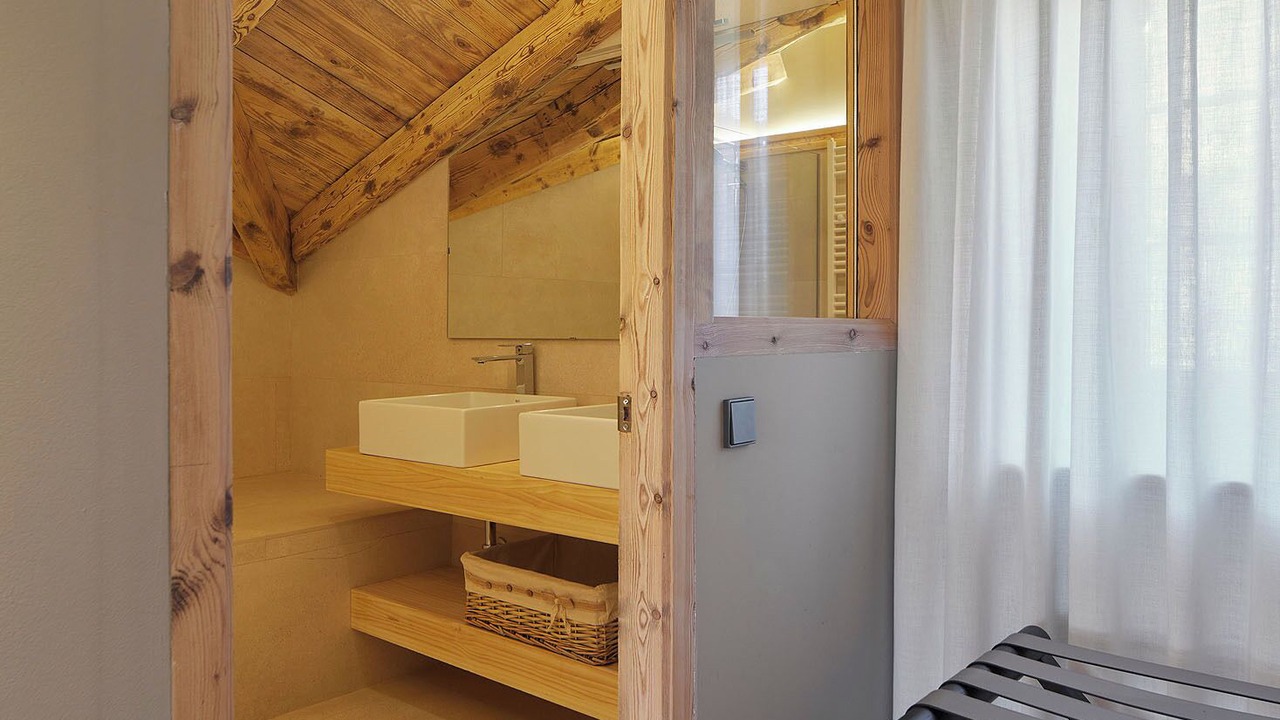 Photo of Bathroom in Beret