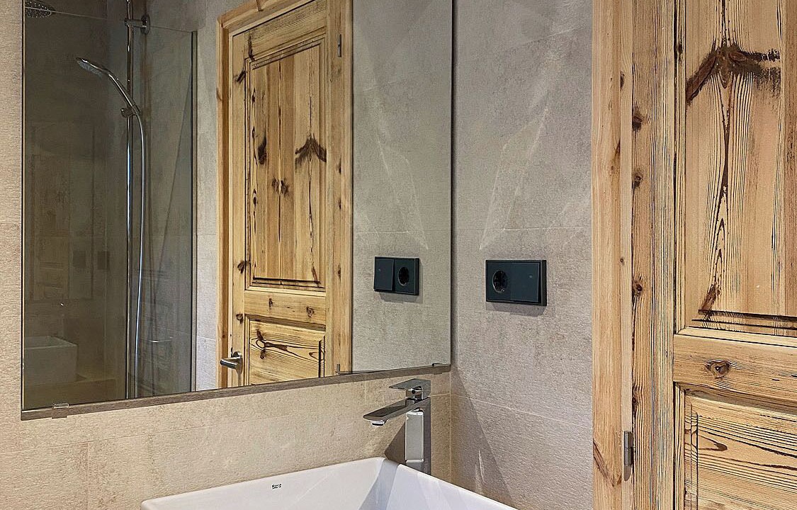 Photo of Bathroom in Beret