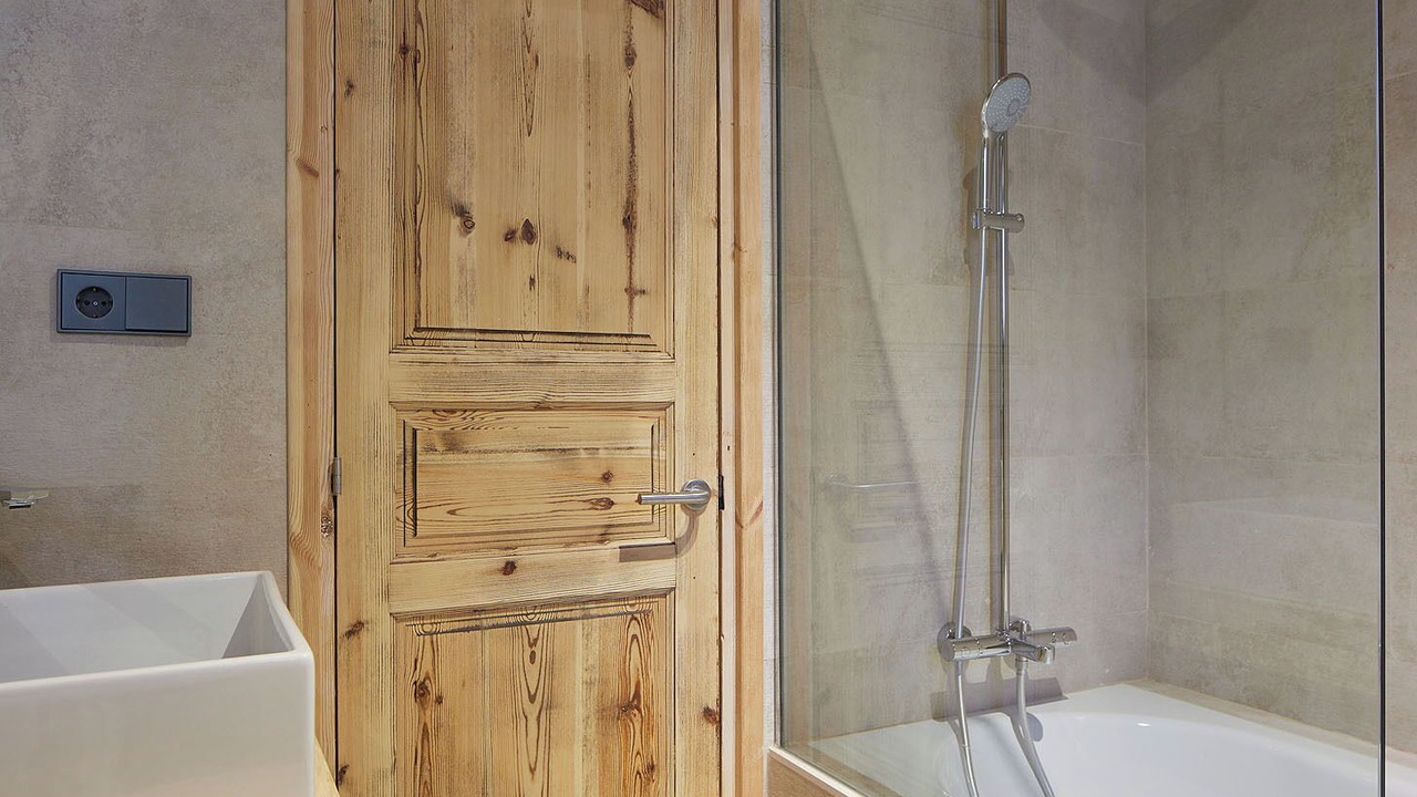 Photo of Bathroom in Beret