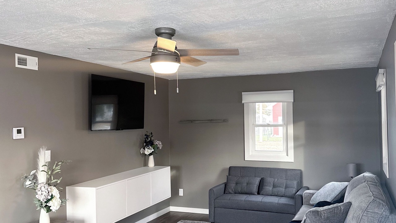 Photo of Livingroom in Elm Creek