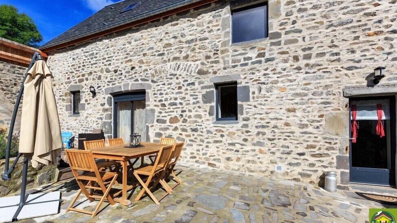 Photo of Outdoor in Orcival