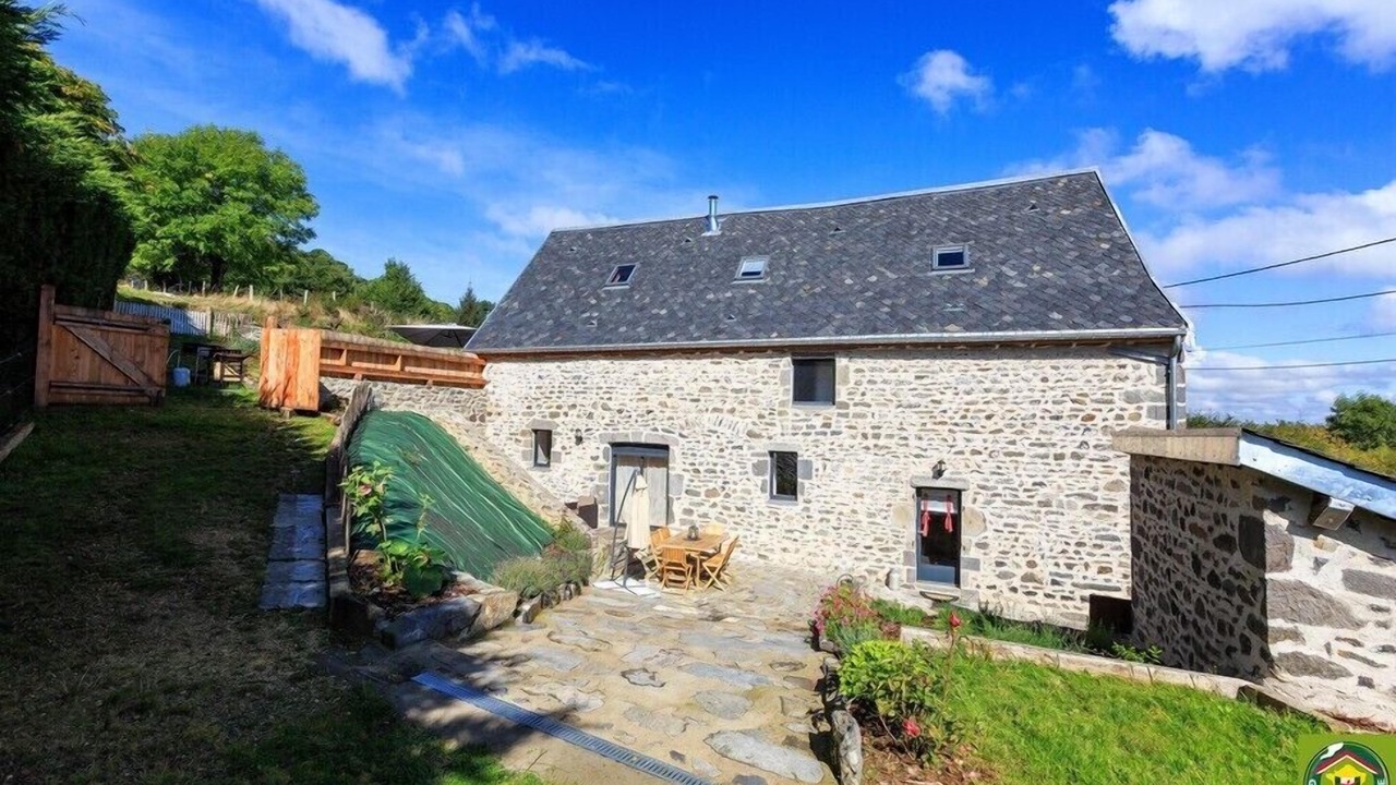 Photo of Outdoor in Orcival