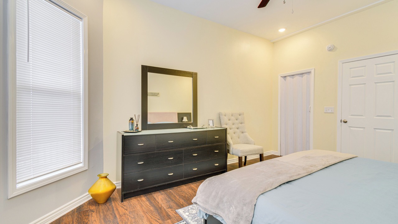 Photo of Bedroom in Westside