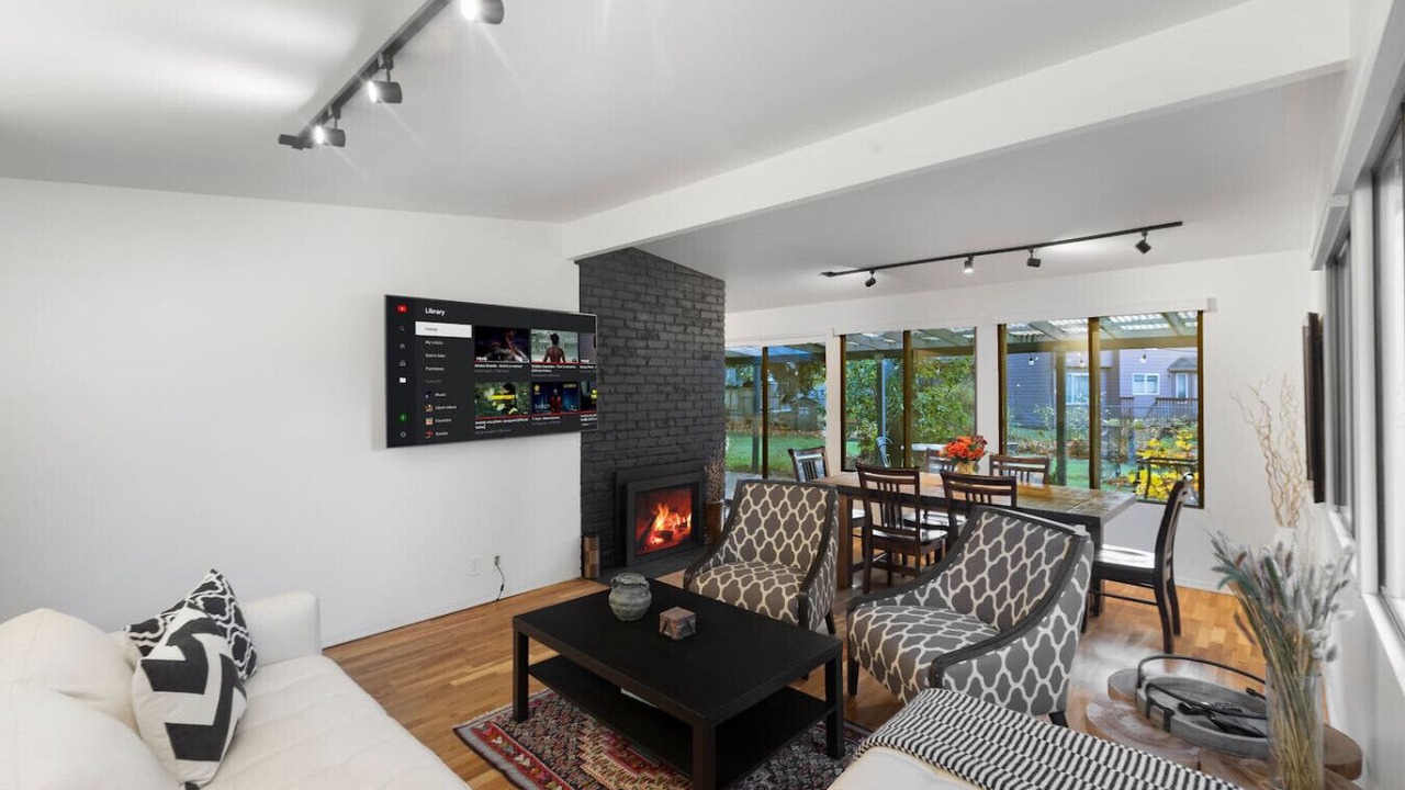 Photo of Livingroom in Bridle Trails