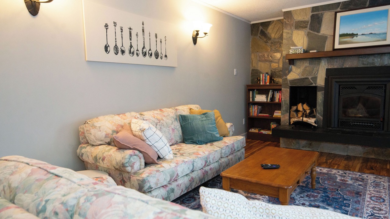 Photo of Livingroom in Kenora