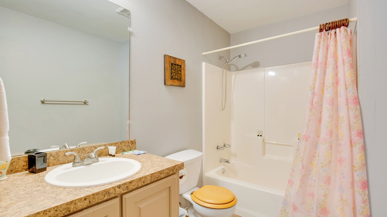 Photo of Bathroom in Emory