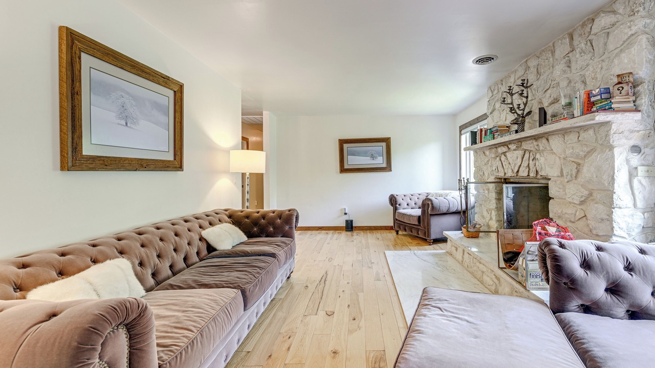 Photo of Livingroom in East Jewett