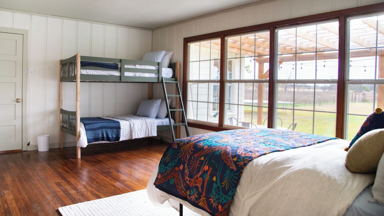 Photo of Bedroom in China Spring