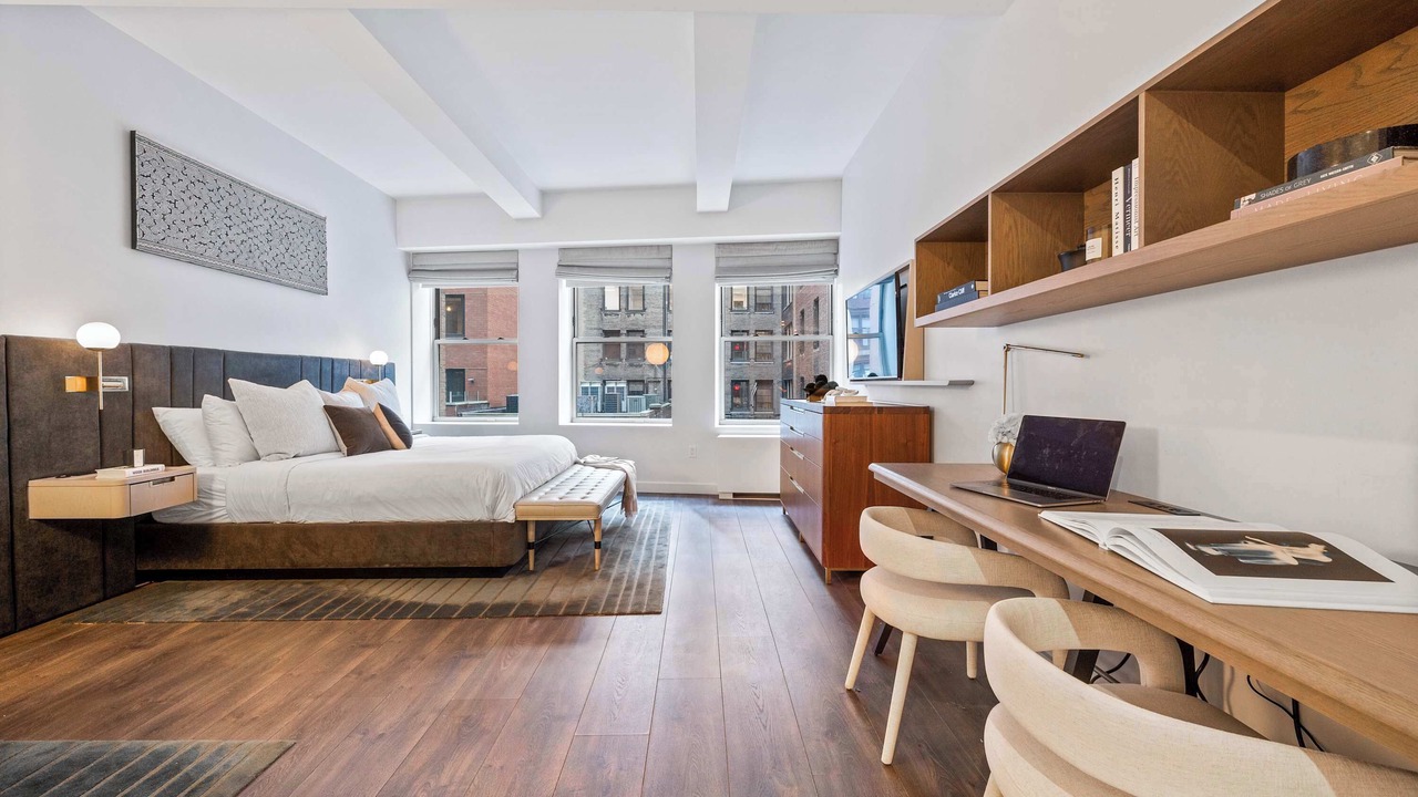 Photo of Bedroom in Financial District