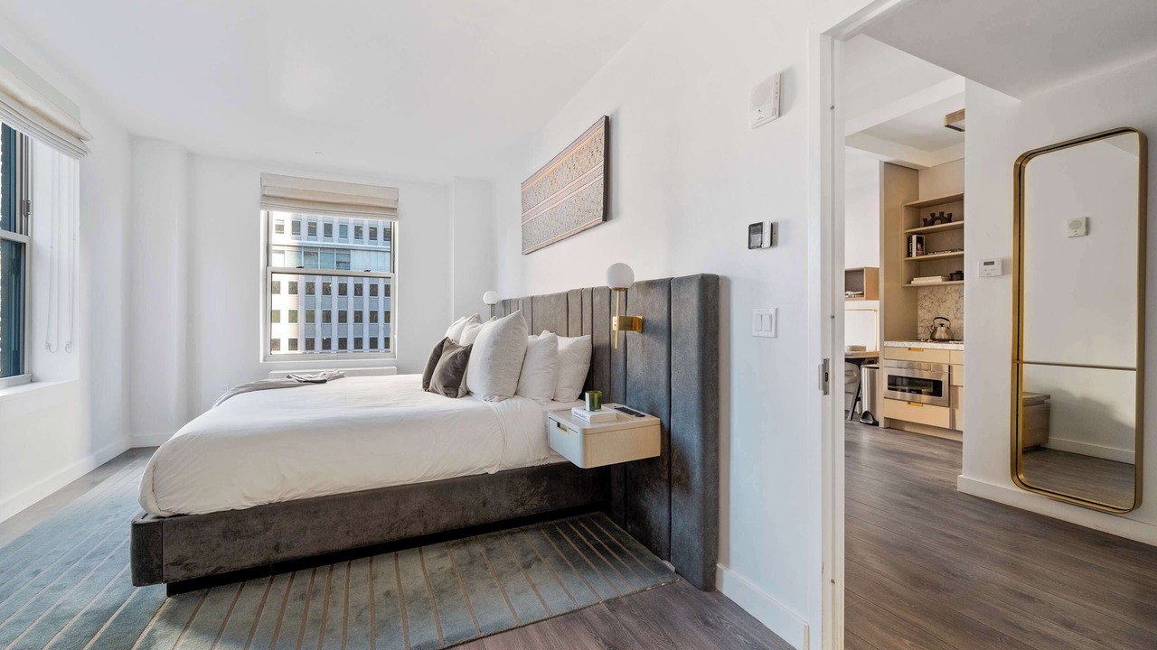 Photo of Bedroom in Financial District