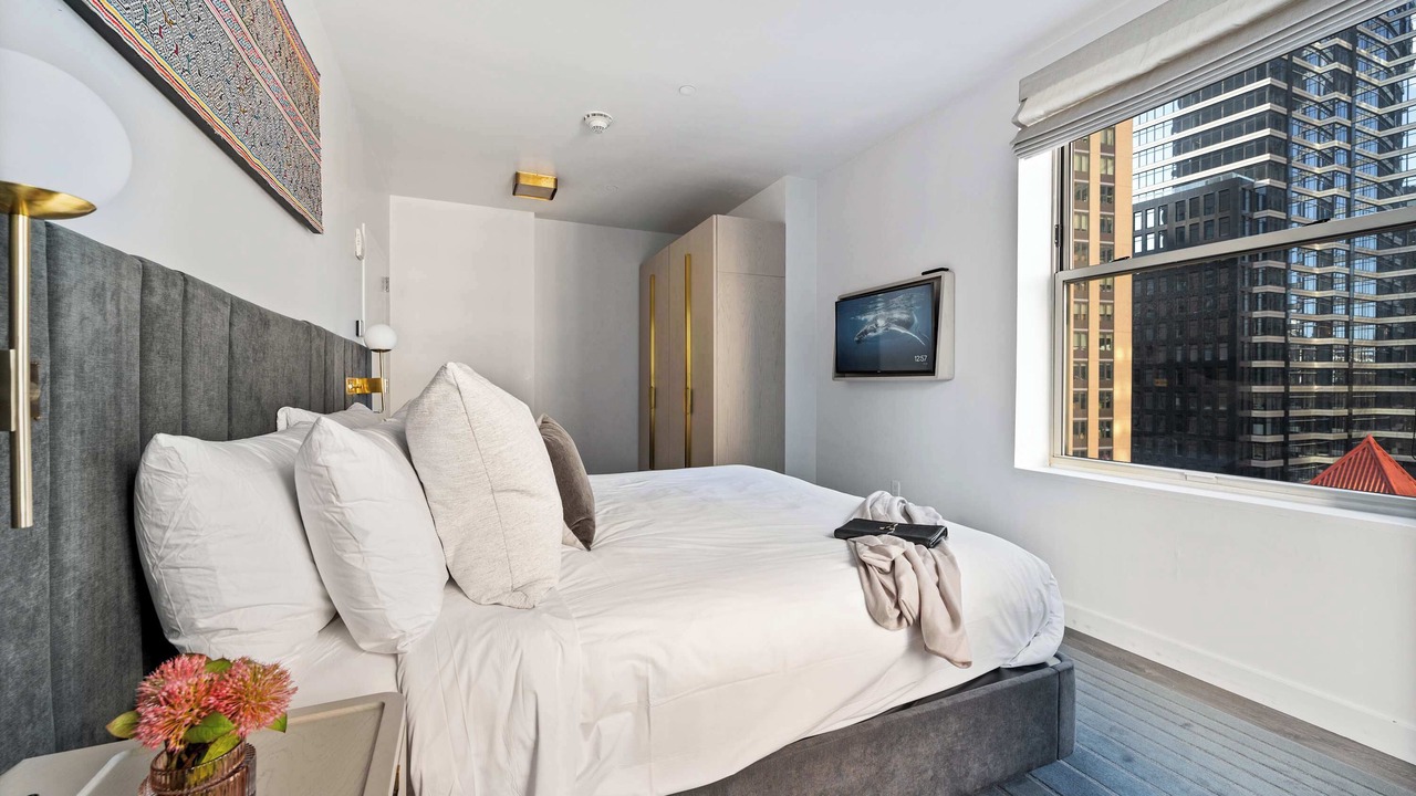 Photo of Bedroom in Financial District